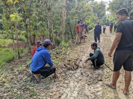 Warga Padukuhan Blimbing RT 05 dan 06 Gelar Kerja Bakti Persiapan Pembangunan Jalan Cor Blok