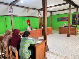 Rakor Kader KB Kalurahan Girisekar bersama PLKB Kapanewon Panggang 